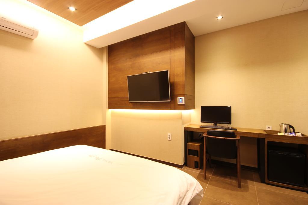 Hotel 38.5 Jinhae Changwon Eksteriør bilde