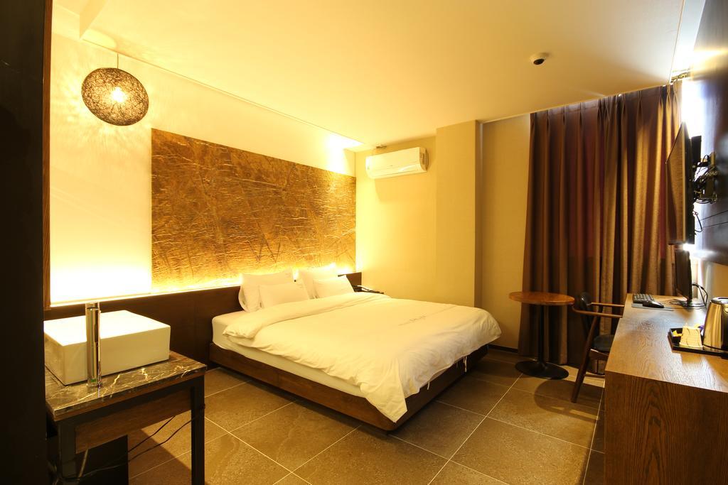 Hotel 38.5 Jinhae Changwon Eksteriør bilde