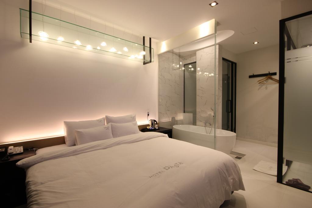 Hotel 38.5 Jinhae Changwon Eksteriør bilde